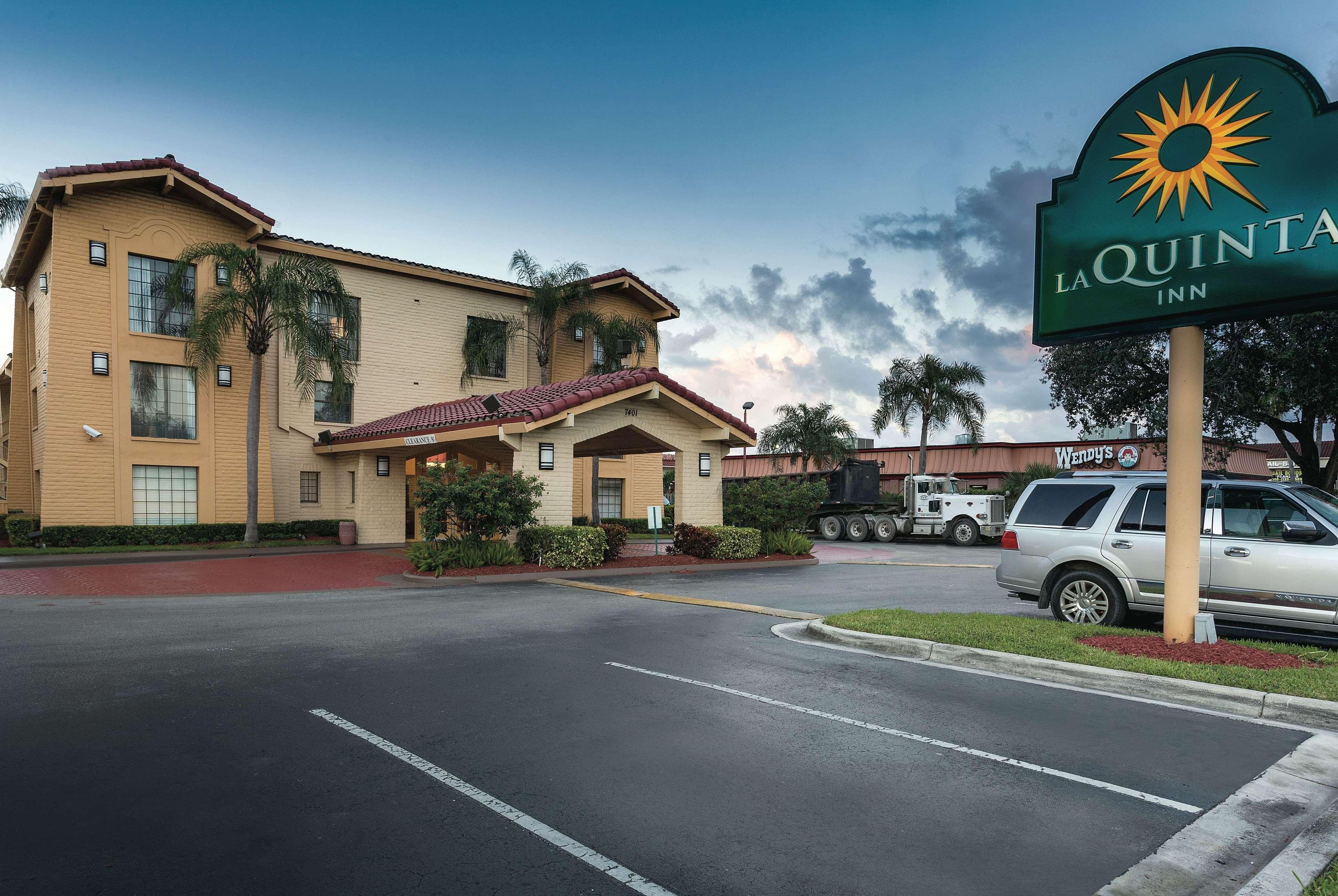 La Quinta Inn By Wyndham Miami Airport North Miami Springs Exteriér fotografie