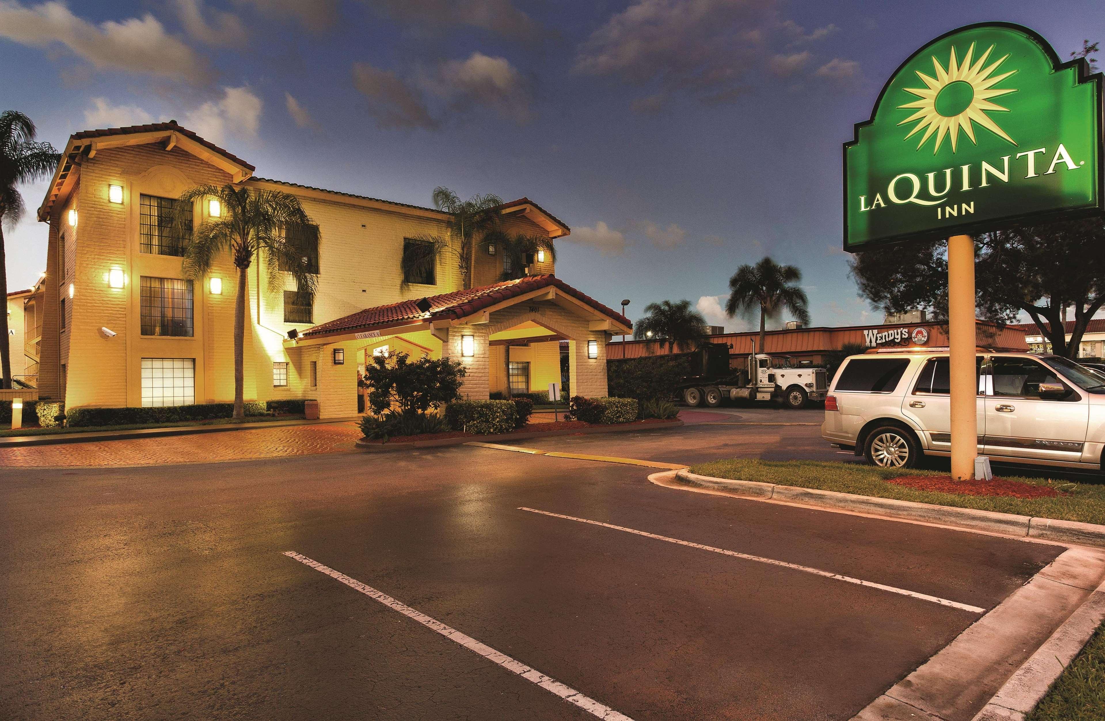 La Quinta Inn By Wyndham Miami Airport North Exteriér fotografie